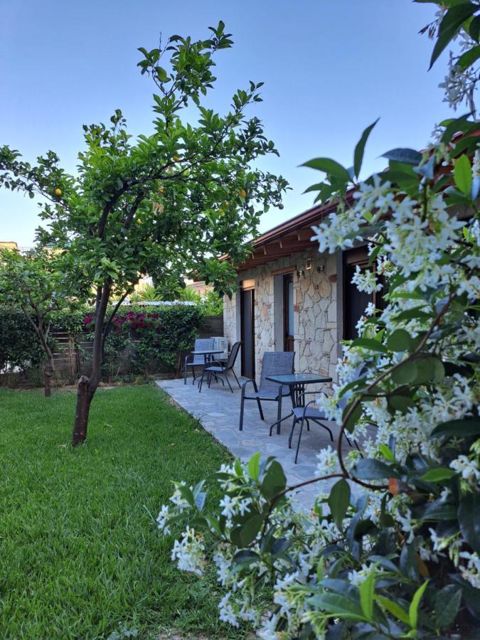 Citrus Garden Apartment *